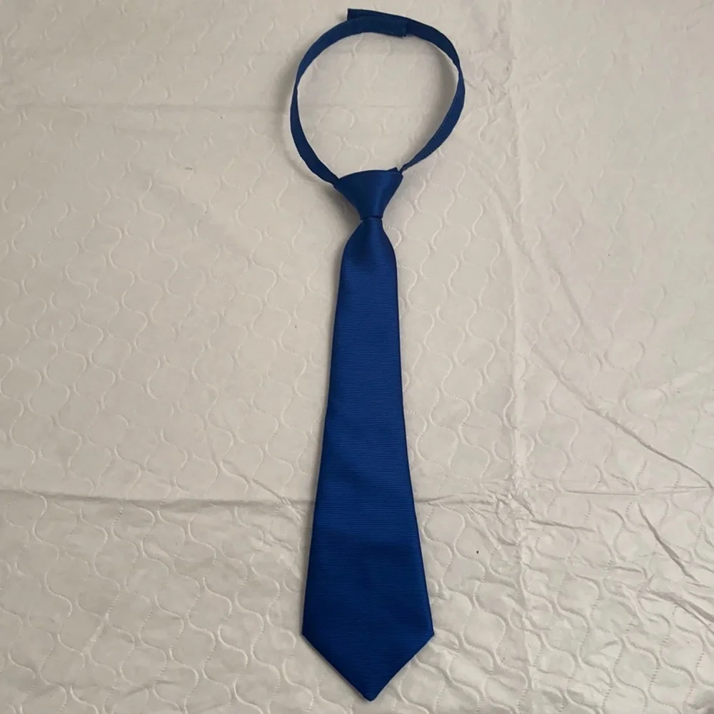 Gymboree metallic blue velcro neck tie 3 and up